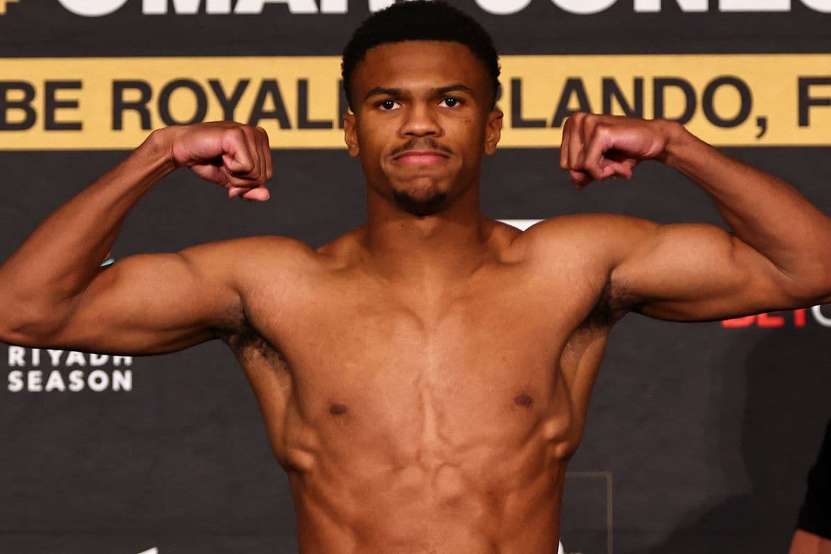 Olympic Bronze Medalist Omari Jones Dominates Alessio Mastronunzio, Wins Pro Debut By 2nd-Round TKO