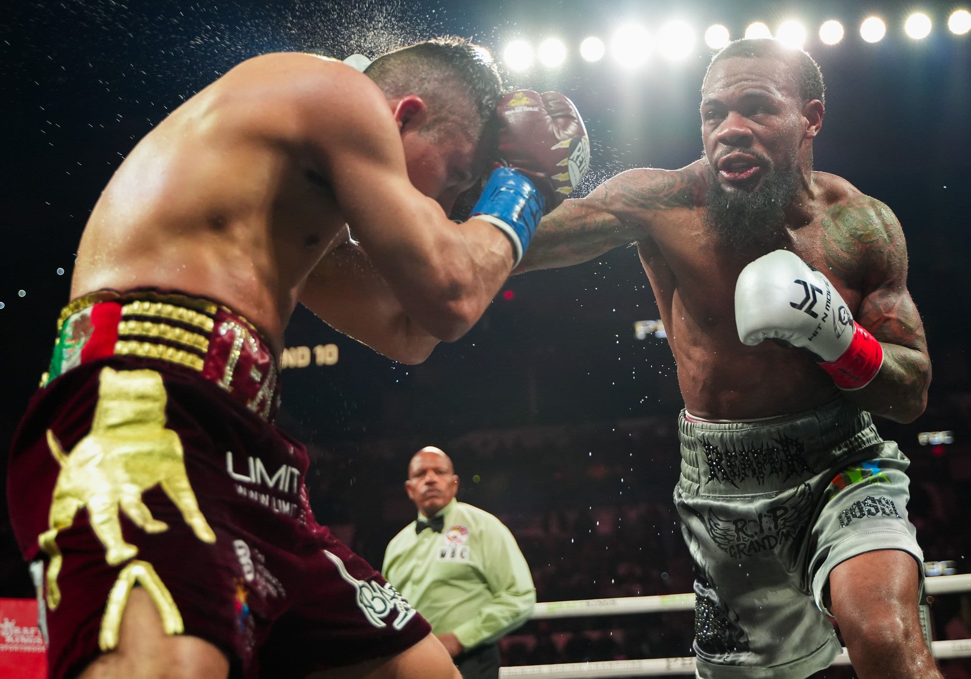 Roach fought with broken hand against Cruz: 'I did well enough to win with one hand'