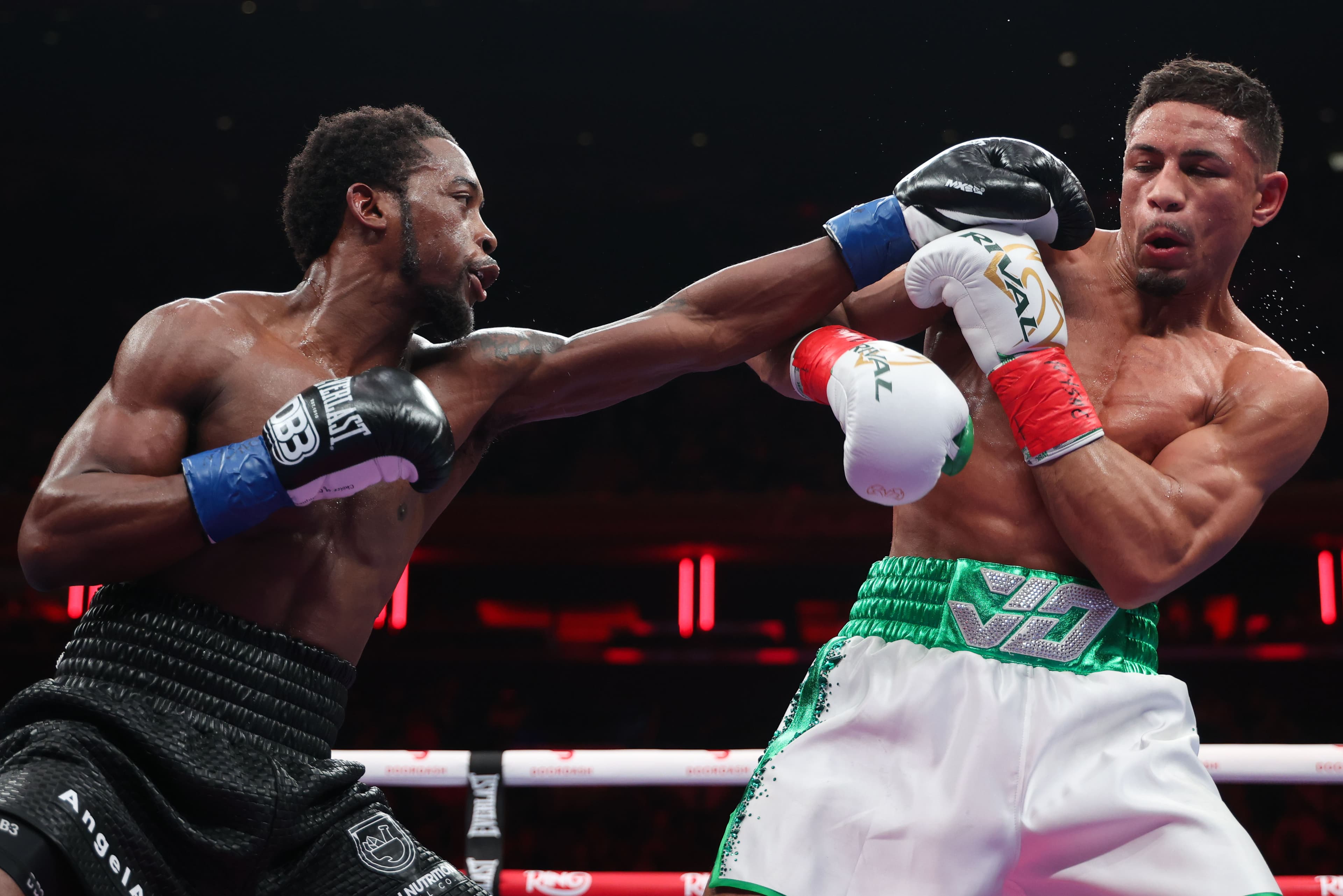 Keyshawn Davis drops Jamaine Ortiz twice, stops him late in final round